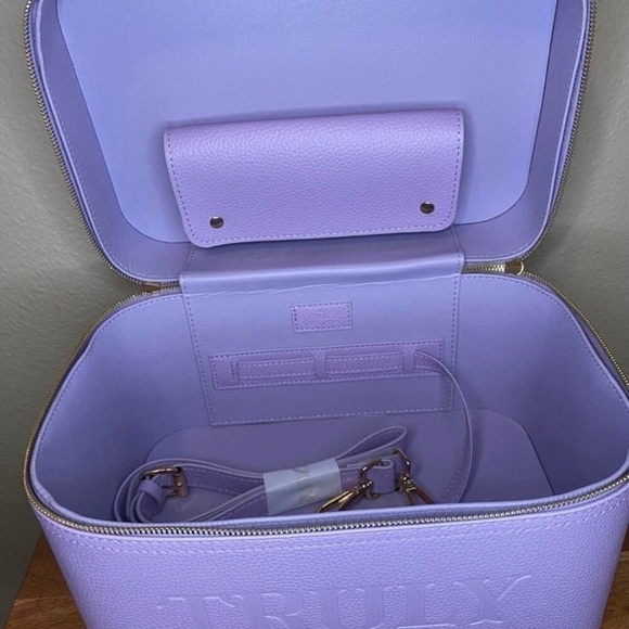 Truly beauty Amalfi Luxury Travel Trunk‎ makeup skincare purple